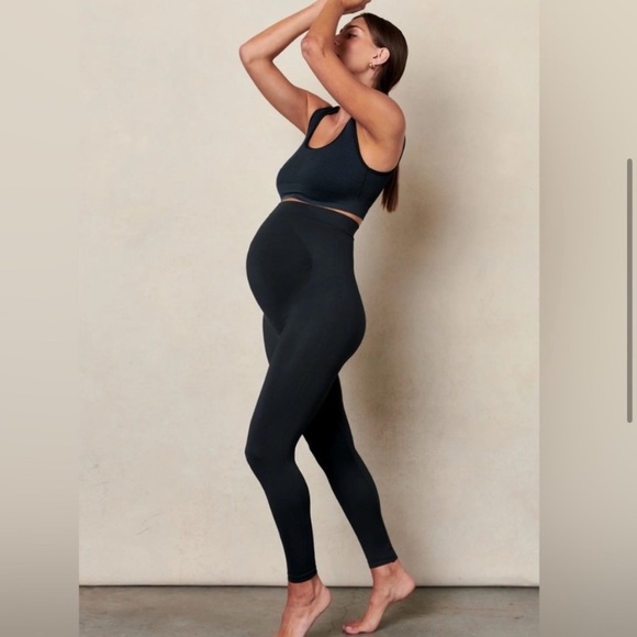 BLANQI Maternity Leggings in Black, Size Large - Picture 1 of 8